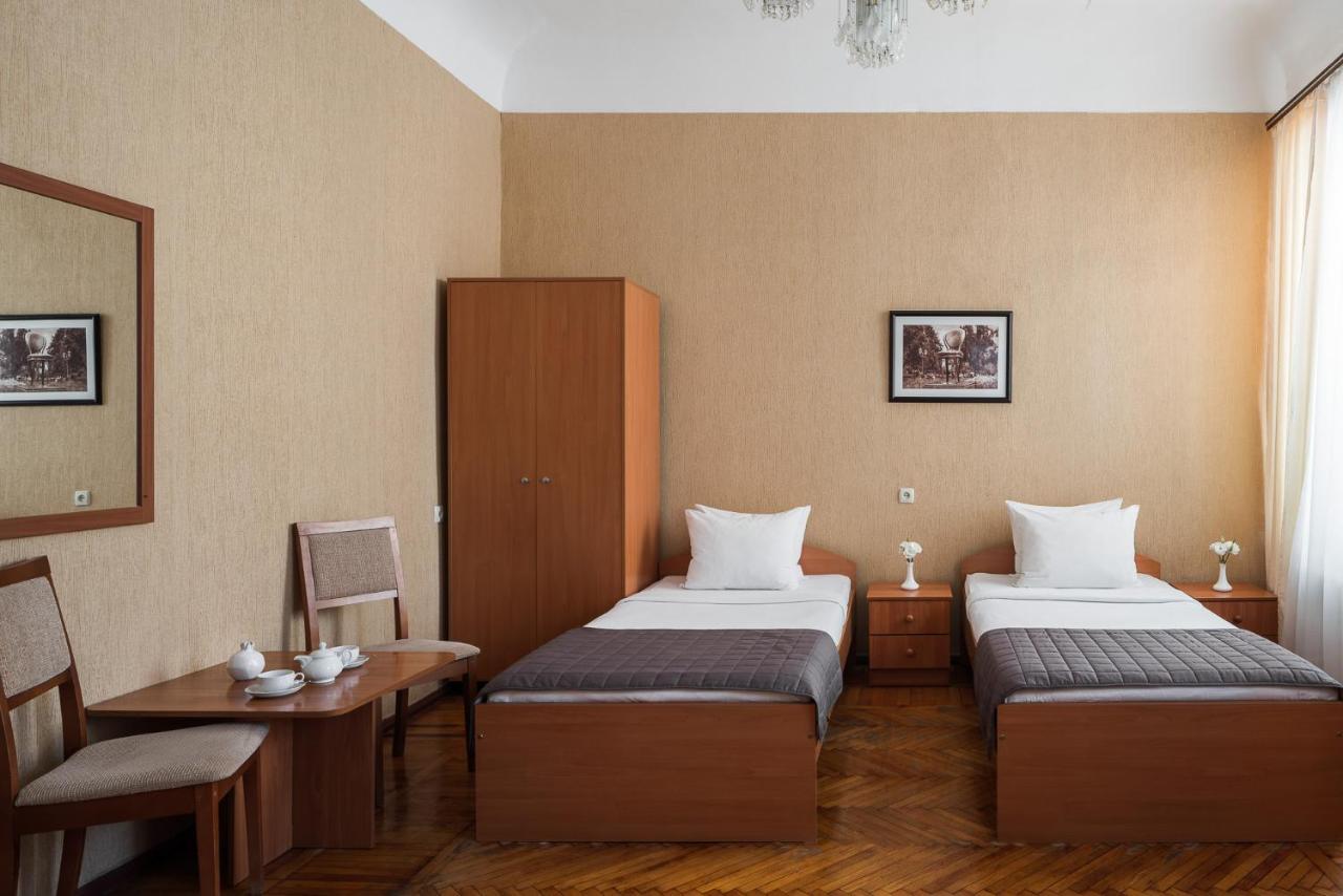Tsentralnaya Hotel Odesa Exterior foto