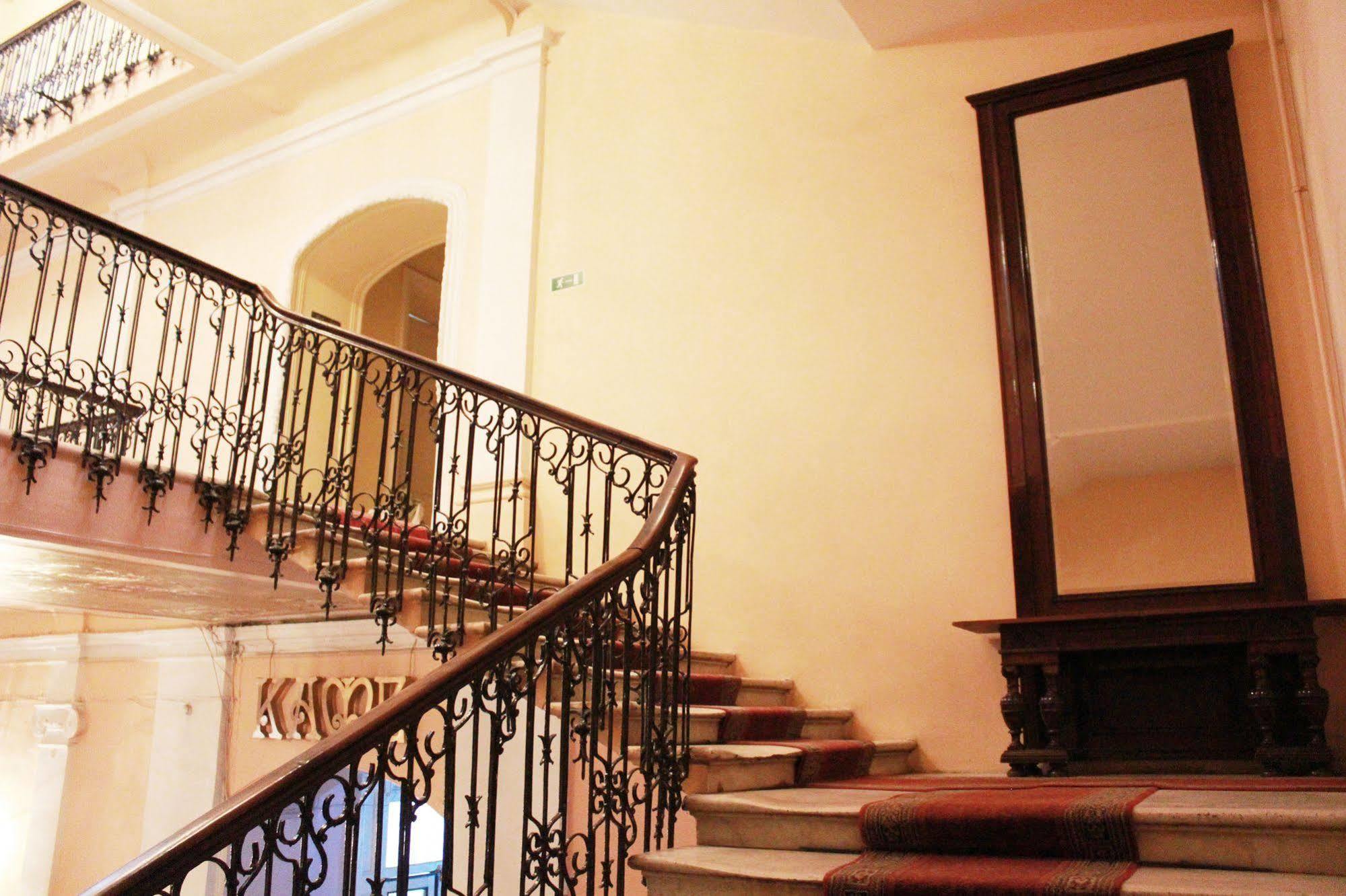 Tsentralnaya Hotel Odesa Exterior foto